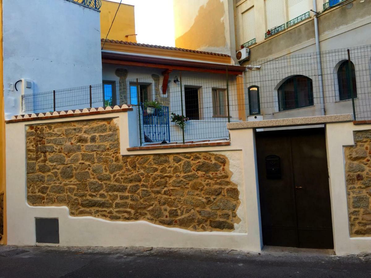 B&B Pascal House Nuoro_Iun E5016 Nuoro  Exteriör bild